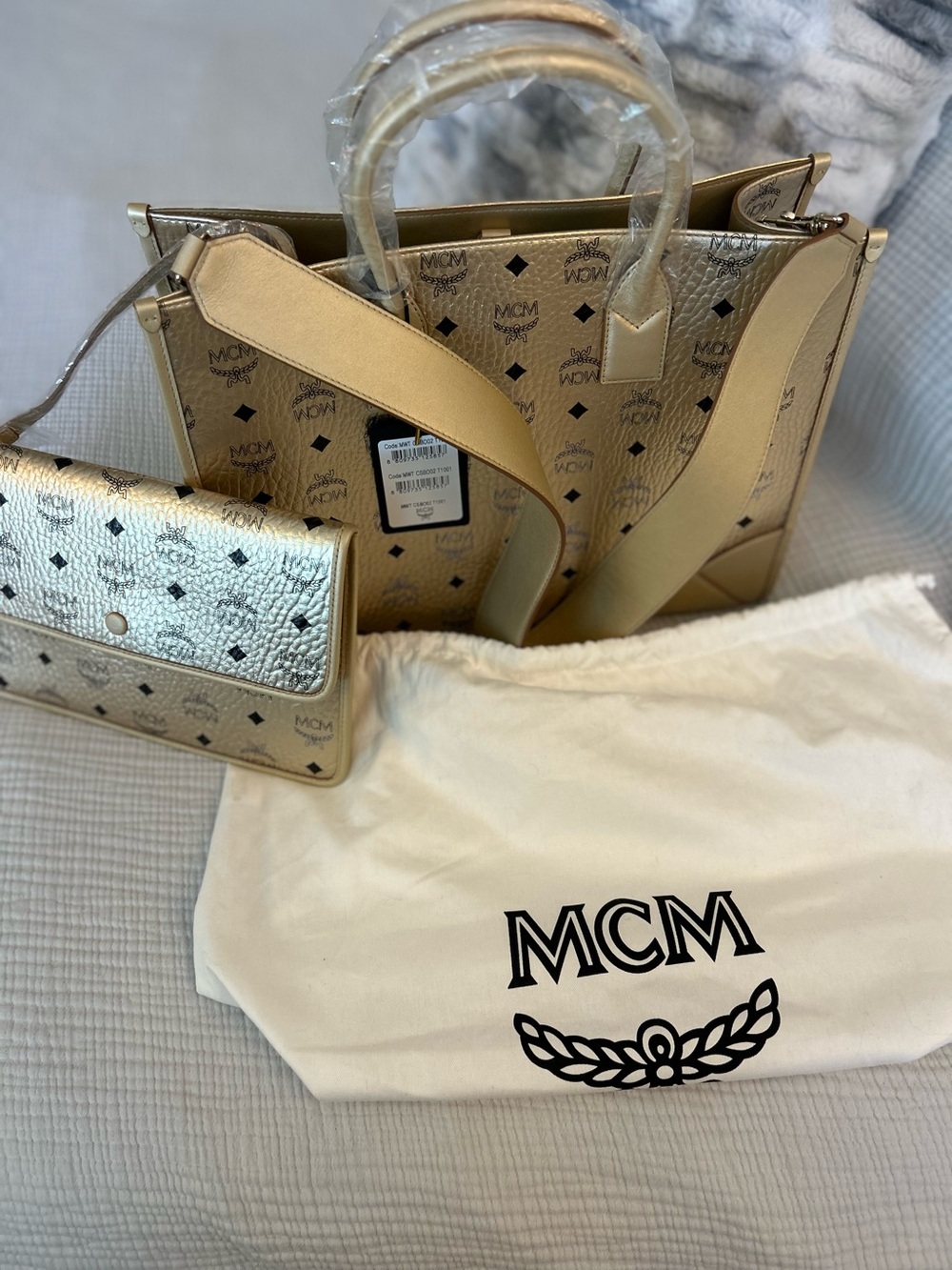 NWT MCM Metallic Gold Munchen Tote with Matching Wallet
